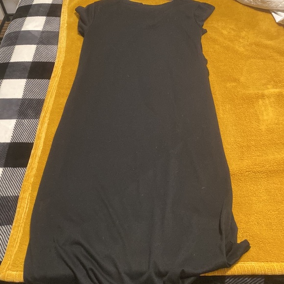 Black dress with slit up leg - Picture 5 of 6